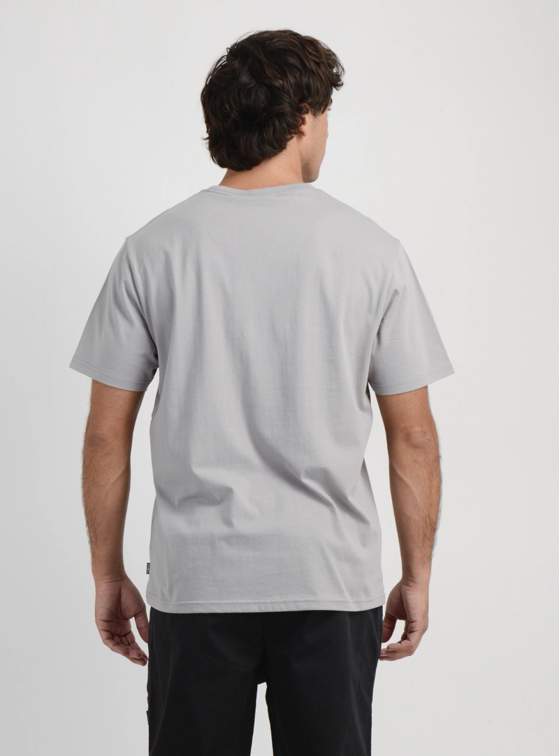 POLERA MANGA CORTA EAST CLIFF III GRIS OSCURO - 2