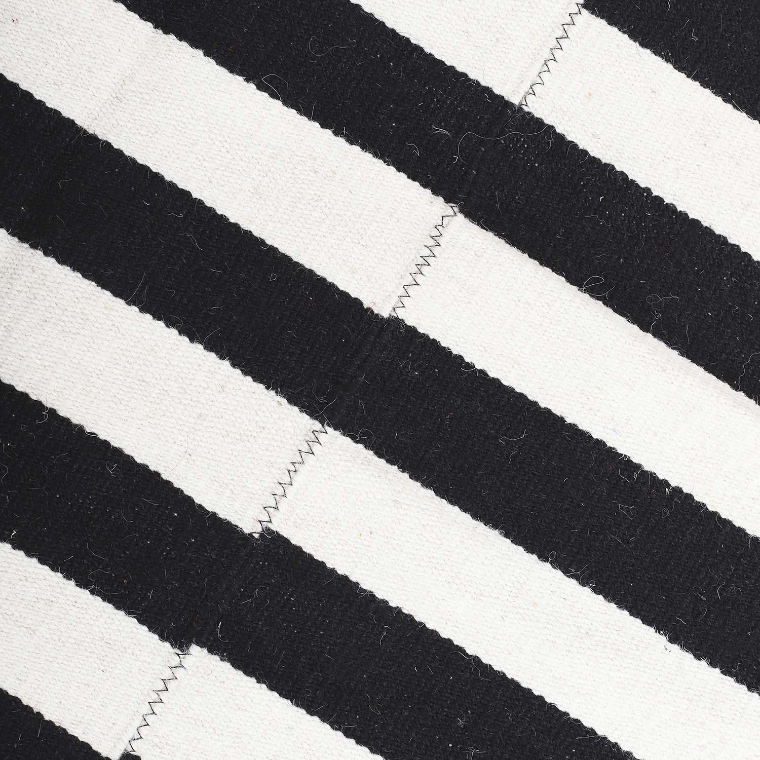 ALFOMBRA HANDWOVEN RUSTIC 190X290 NEGRO/BLANCO - 2