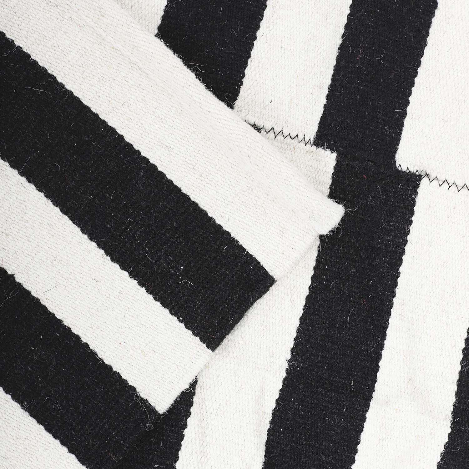 ALFOMBRA HANDWOVEN RUSTIC 190X290 NEGRO/BLANCO - 4