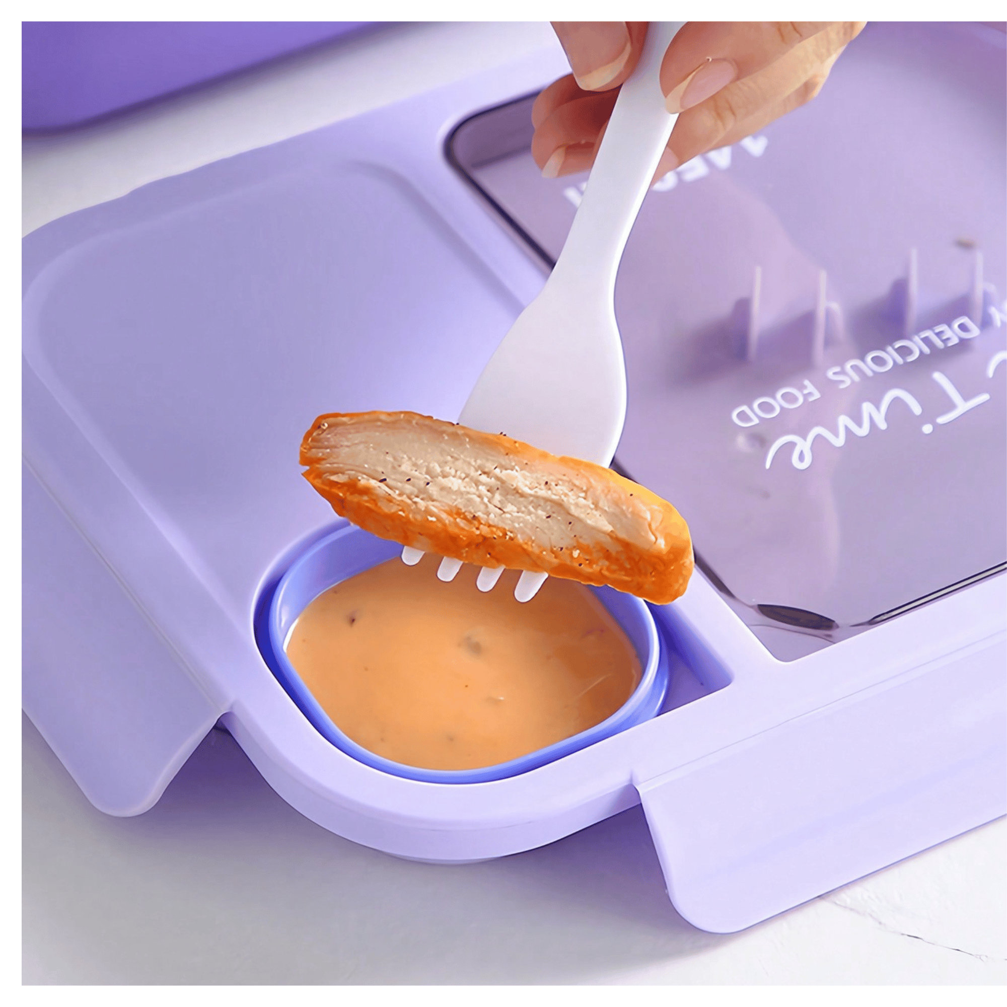 FIAMBRERA BENTO CONTENEDOR DE 1450 ML TÁPER HERMÉTICO + CUBIERTOS PLÁSTICO PURPLE - 6