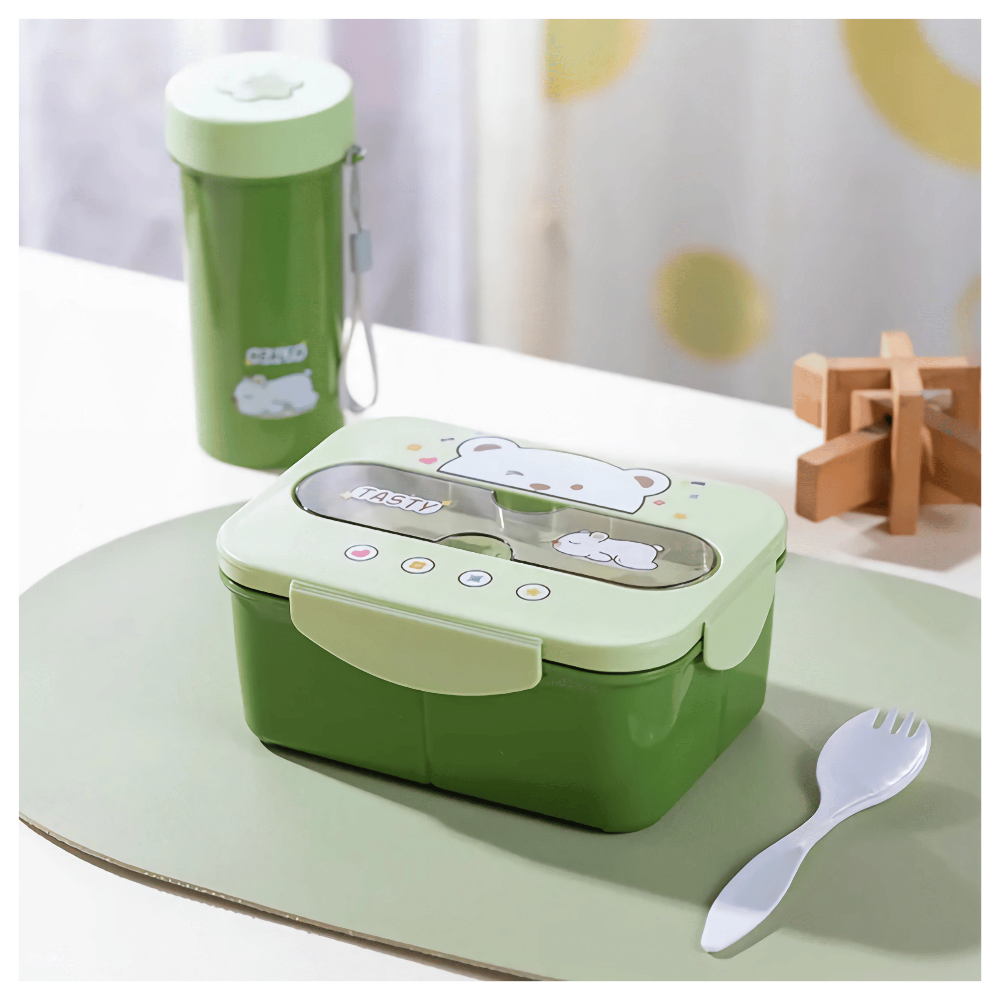 FIAMBRERA CONTENEDOR OSITO 1200 ML TÁPER HERMÉTICO + CUBIERTOS Y VASO INFANTIL GREEN - 1