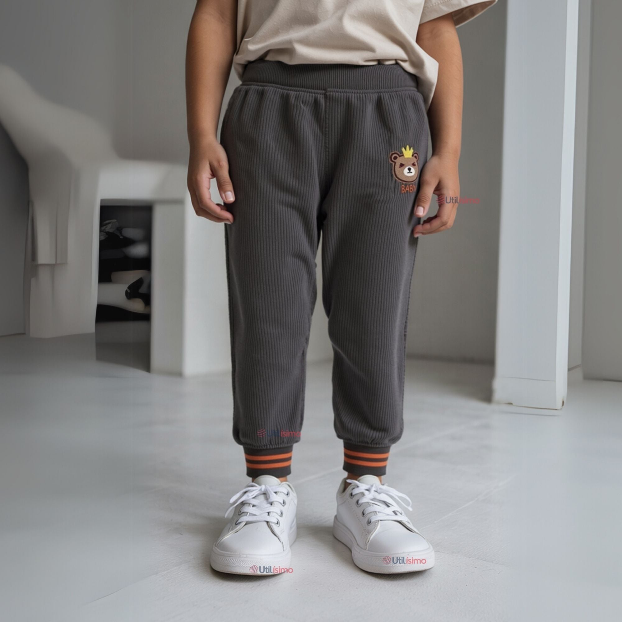 BUZO COTELÉ FORRADO EN POLAR NIÑO PANTALÓN GRIS - 1