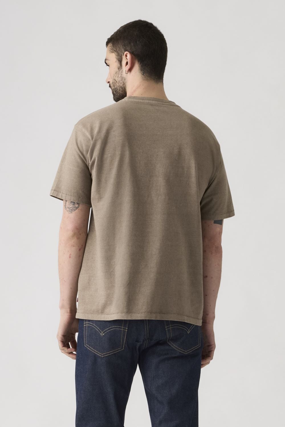 POLERA HOMBRE RED TAB VINTAGE TEE CAFE  LEVIS A0637-0195 - 2