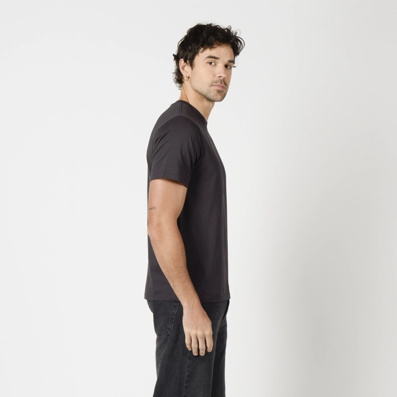 POLERA HOMBRE GRAPHIC CREWNECK TEE NEGRO LEVIS 22491-2177 - 2