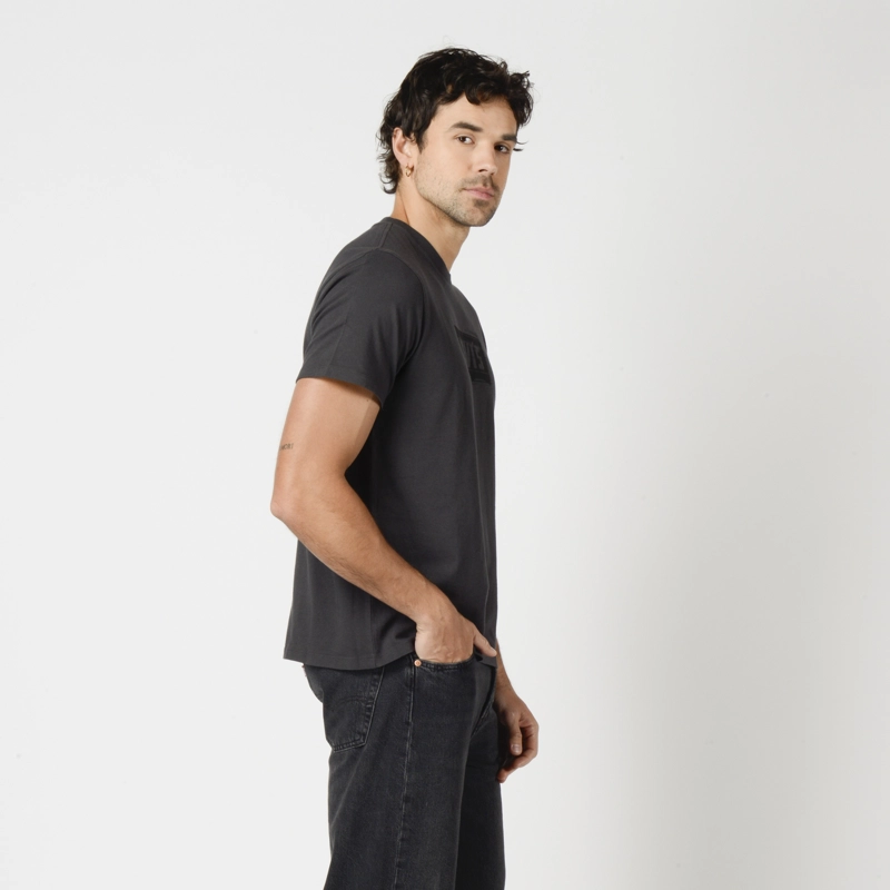 POLERA HOMBRE GRAPHIC CREWNECK TEE NEGRO LEVIS 22491-2190 - 2