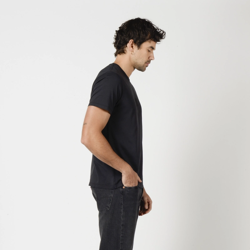 POLERA HOMBRE GRAPHIC CREWNECK TEE CAFE LEVIS 22491-2193 - 2