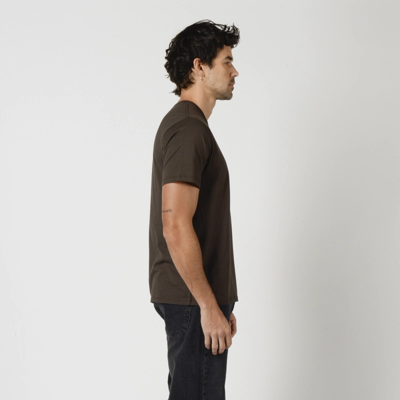POLERA HOMBRE CLASSIC TEE CAFE LEVIS A8599-0039 - 2