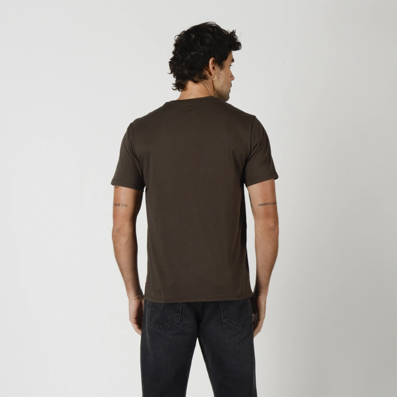 POLERA HOMBRE CLASSIC TEE CAFE LEVIS A8599-0039 - 3