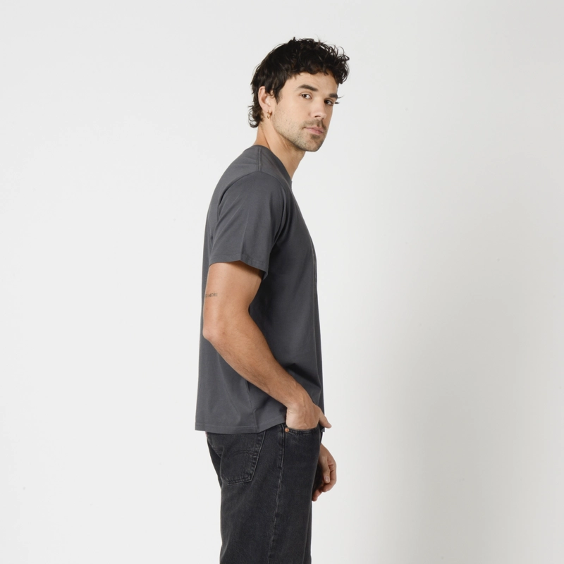 POLERA HOMBRE SS RELAXED FIT TEE GRIS LEVIS 16143-2692 - 2