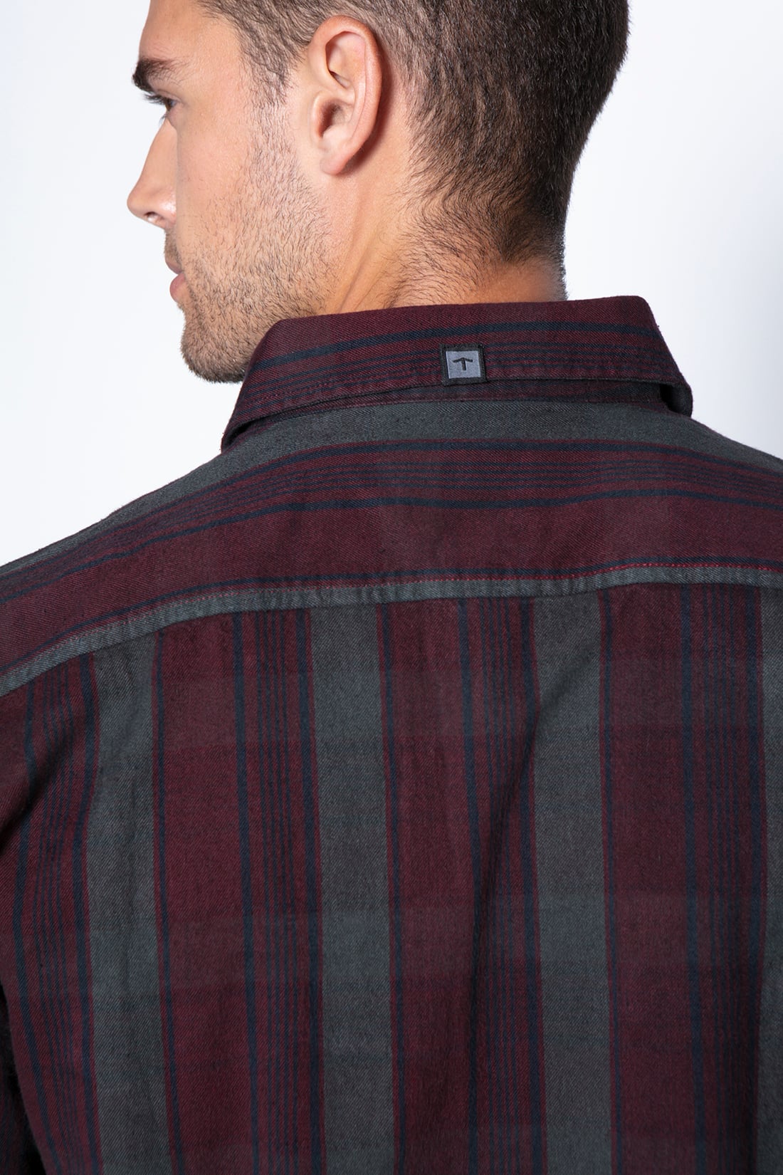CAMISA CISNES BURGUNDY - 4
