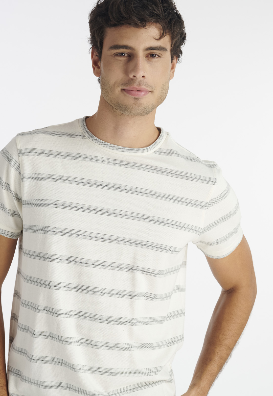 POLERA ALGODÓN HOMBRE NIMTU BEIGE STRIPE CASUAL - 3