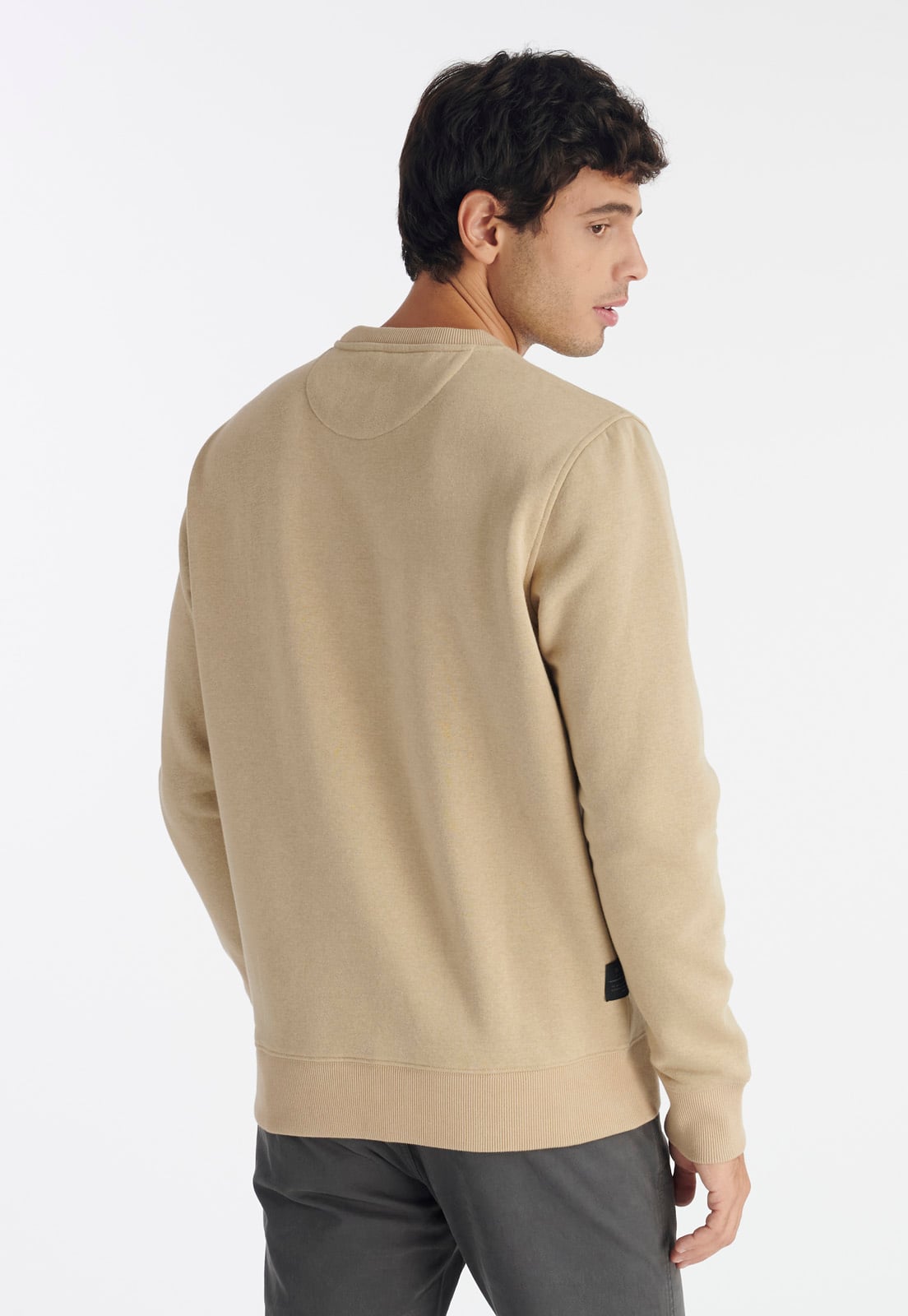 POLERÓN HOMBRE NIMTU VERDE LIMARI CASUAL OLIVE - 4