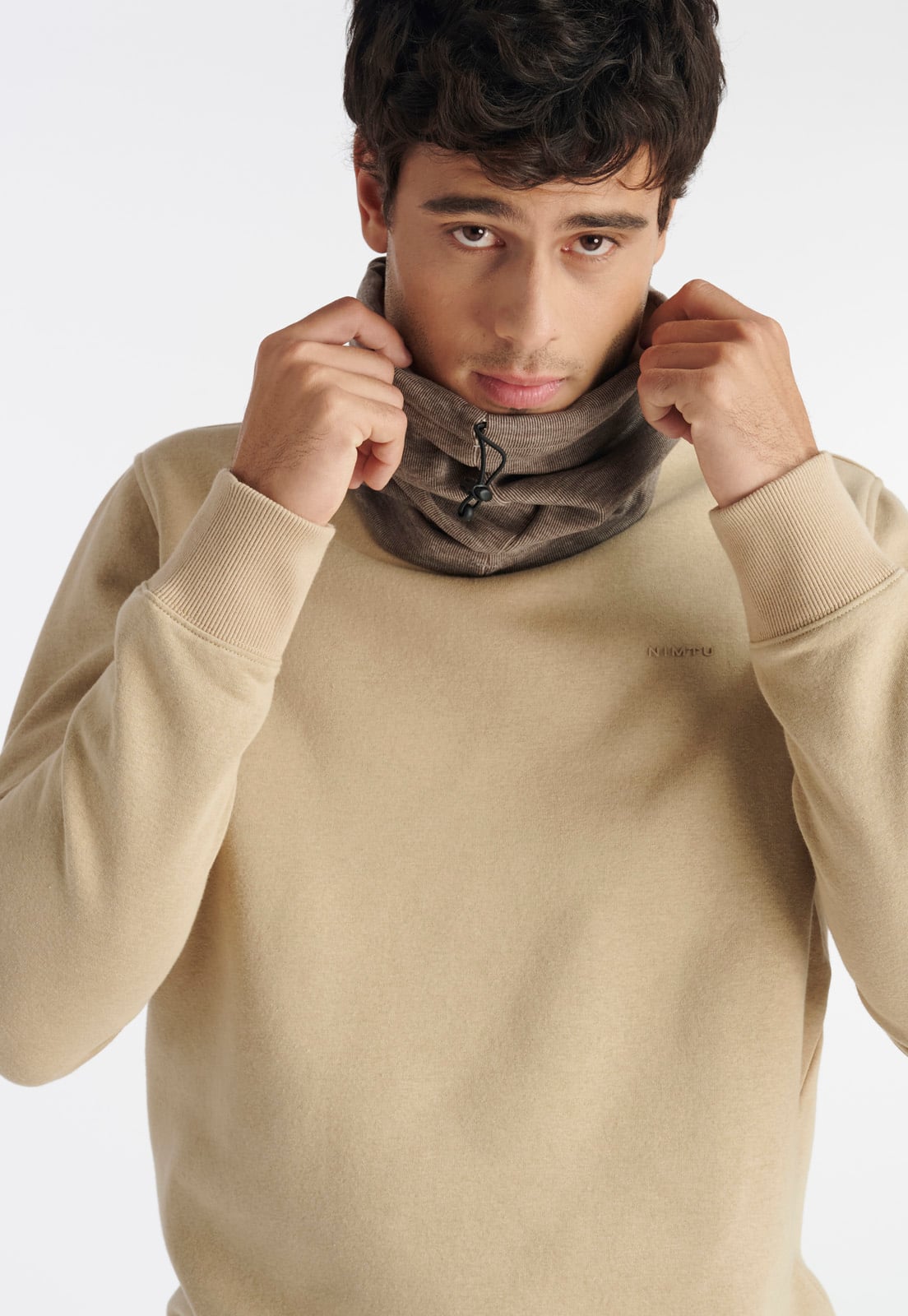POLERÓN HOMBRE NIMTU VERDE LIMARI CASUAL OLIVE - 5