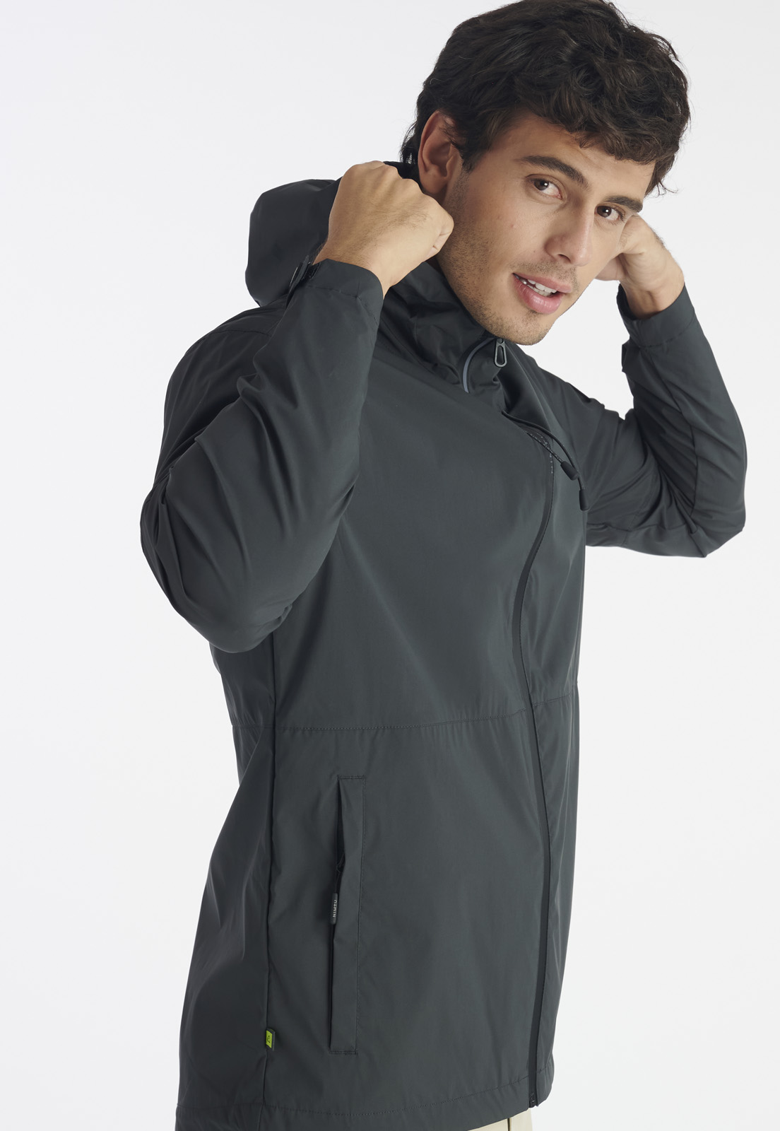 CHAQUETA HOMBRE NIMTU NEGRO CORTAVIENTO MAIPO NT - 5