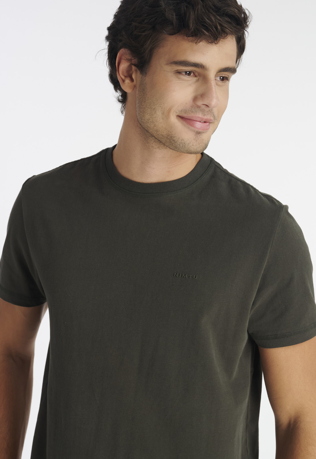 POLERA HOMBRE NIMTU GRIS PETORCA CASUAL CHARCOAL - 3