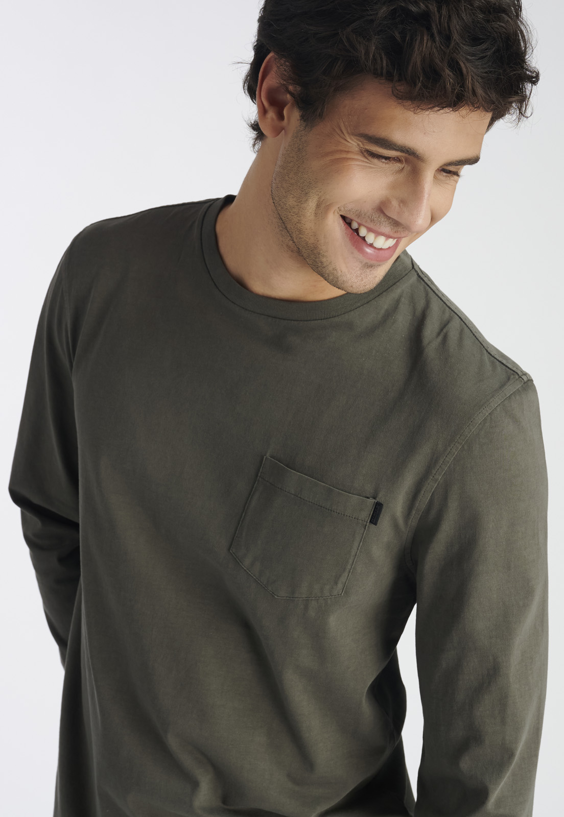 POLERA ALGODÓN HOMBRE NIMTU GRIS AYSEN CASUAL CHARCOAL - 3