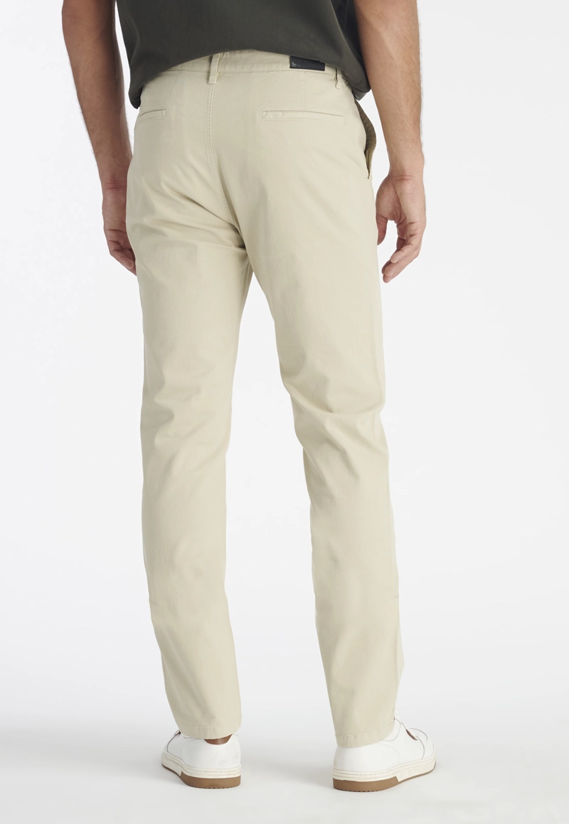 PANTALÓN HOMBRE NIMTU BEIGE CHOSHUENCO CASUAL SAND - 4