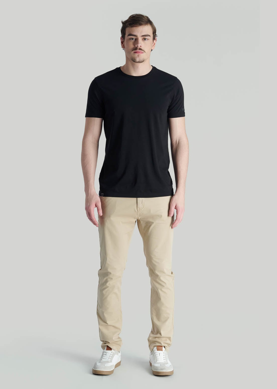 POLERA CASUAL TRES CRUCES BLACK - 1