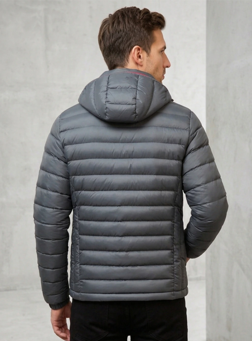 PARKA PUFFER ULTRALIGERA CON CAPUCHA GRIS ESTANDAR - 4