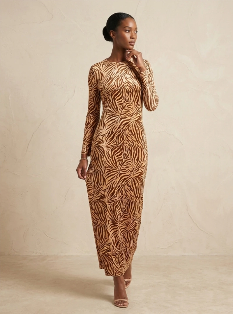 VESTIDO LARGO DE TERCIOPELO DEVORE  ANIMAL PRINT SAHARA CAFE  TONO ARENA - 1