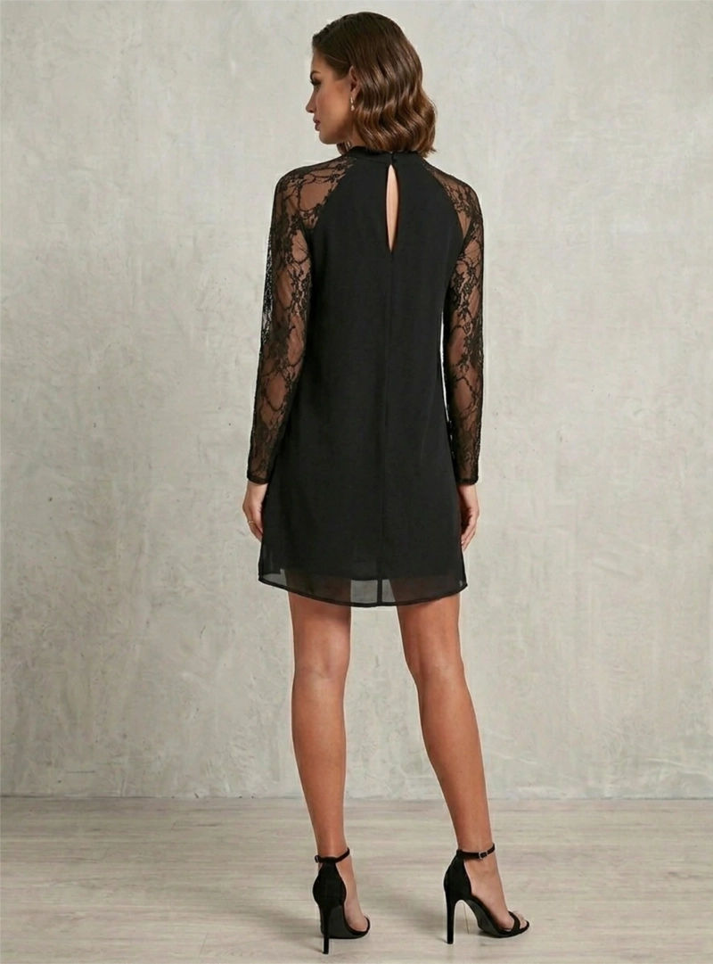 VESTIDO CORTO NEGRO CON MANGAS DE ENCAJE Y CUELLO HALTER VE LIA - 3