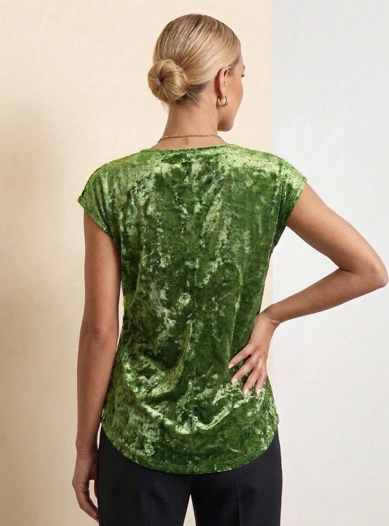 BLUSA DE TERCIOPELO DEVORE VERDE EFECTO TEXTURIZADO Y MANGA CORTA - 2