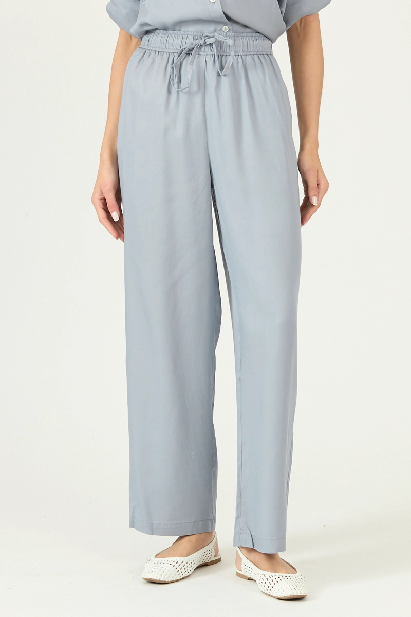 PANTALON DE LYOCELL STRAIGHT CELESTE COD 2012555 - 2