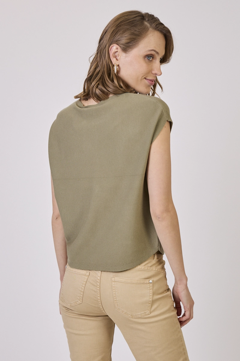 SWEATER CON BORDADOS VERDE COD 5414216 - 4