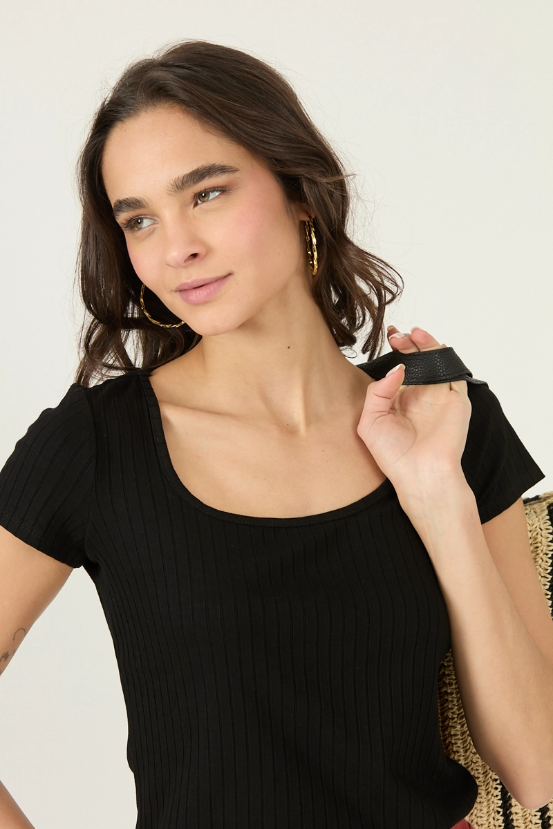 POLERA NEGRA COD 2756705 - 2