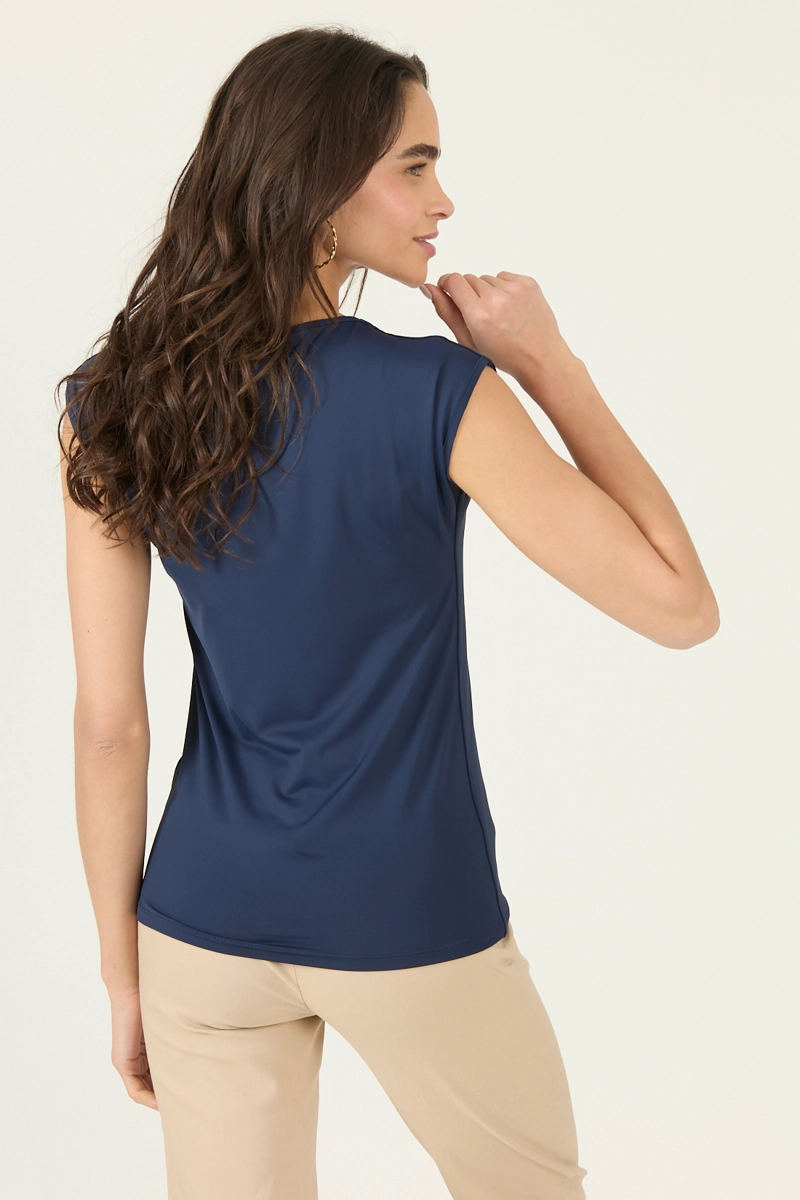 POLERA AZUL MARINO COD 2800725 - 4