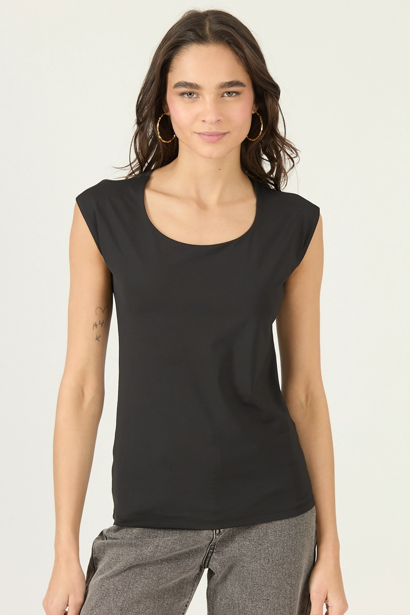 POLERA NEGRA COD 2800725 - 3