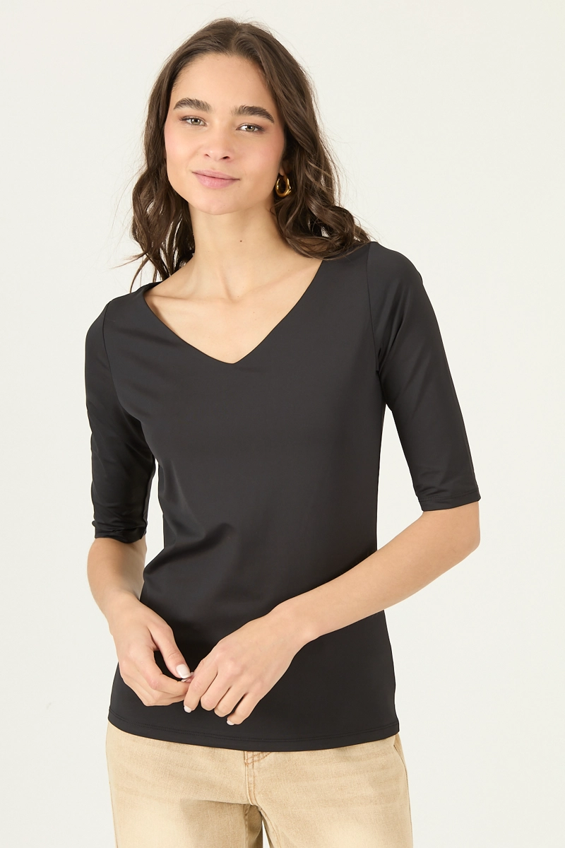 POLERA NEGRA COD 2800735 - 2