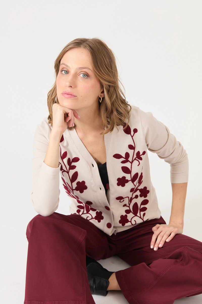 CARDIGAN CON BORDADOS CRUDO COD 5414246 - 1