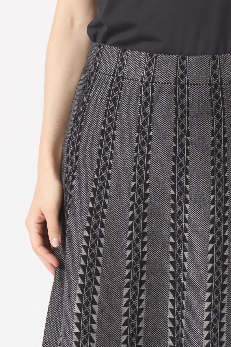 FALDA JACQUARD GRIS COD 5048886 - 2