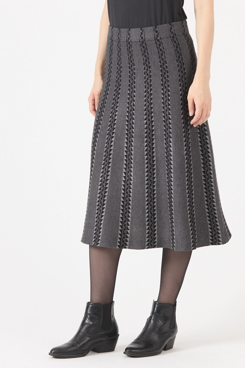 FALDA JACQUARD GRIS COD 5048886 - 3