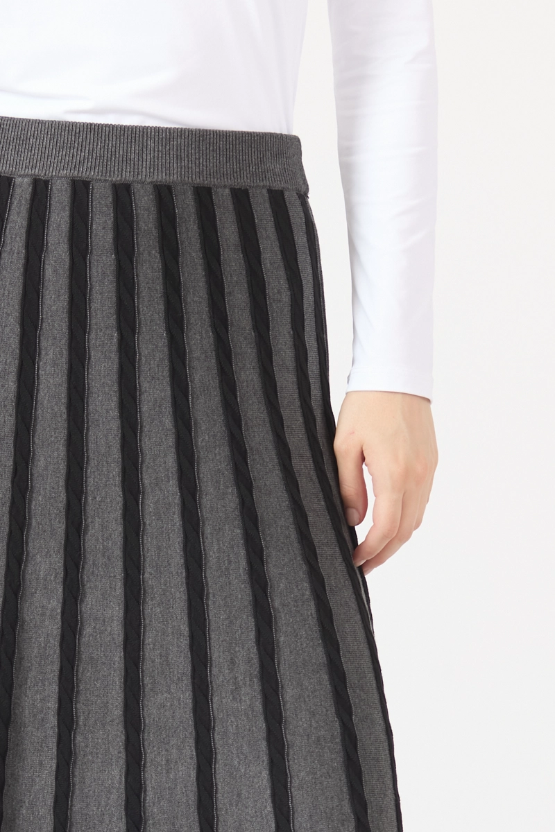 FALDA JACQUARD GRIS COD 5048896 - 2