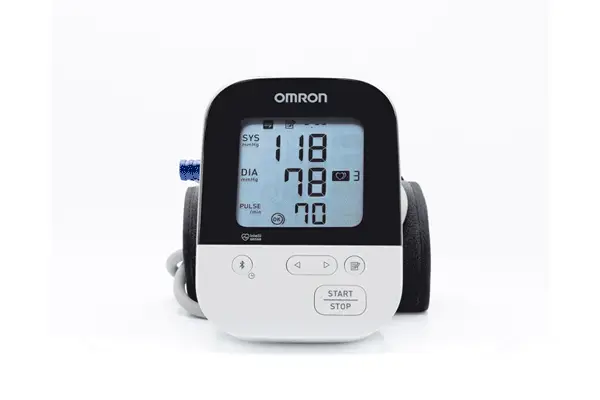 TENSIOMETRO OMRON HEM-7256 TOMA PRESIÓN DIGITAL DE BRAZO HEM 7156T (60 MEMORIAS Y BLUETOOTH) - 2