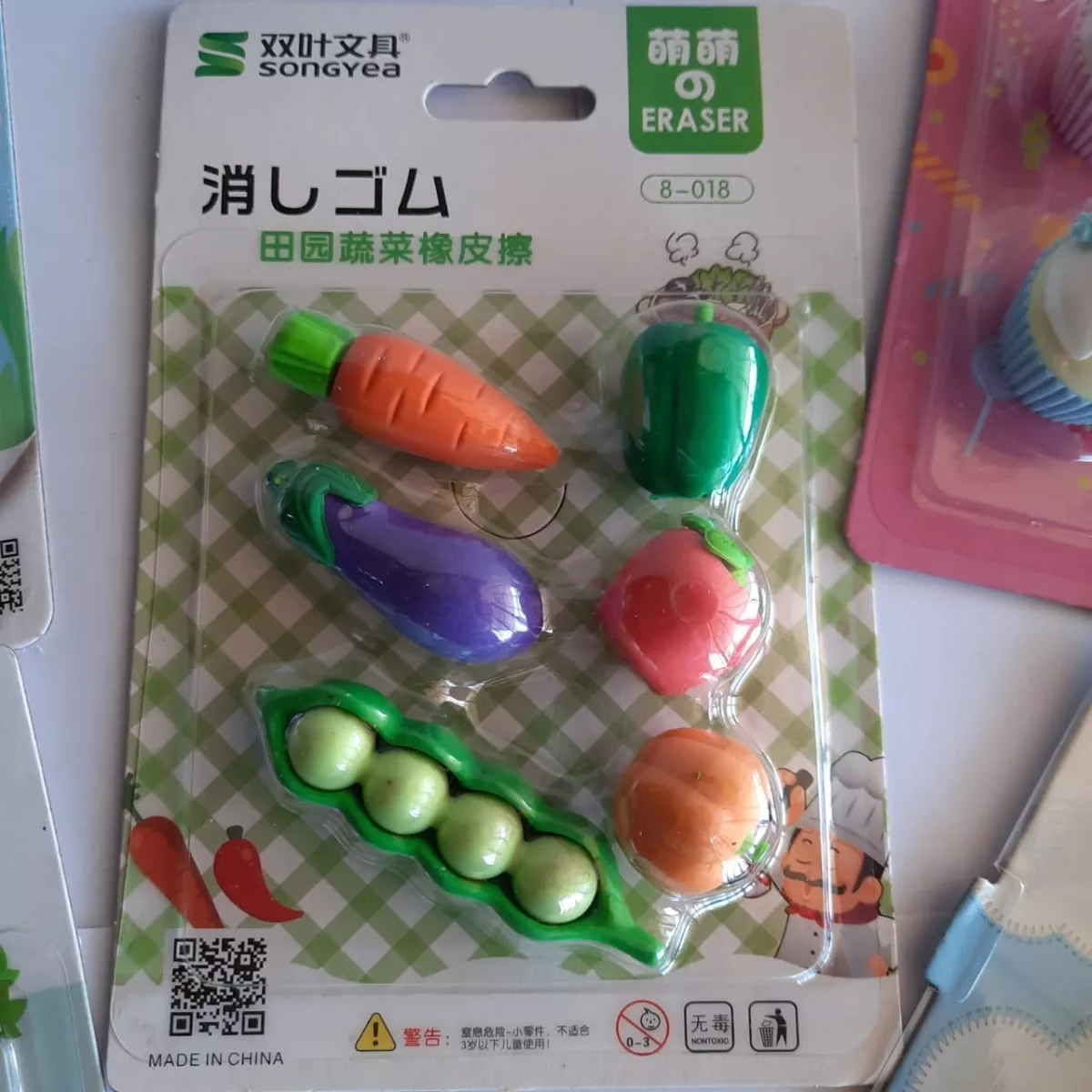 PACK 6 SET GOMAS DE BORRAR INFANTILES SURTIDOS KAWAII - 5