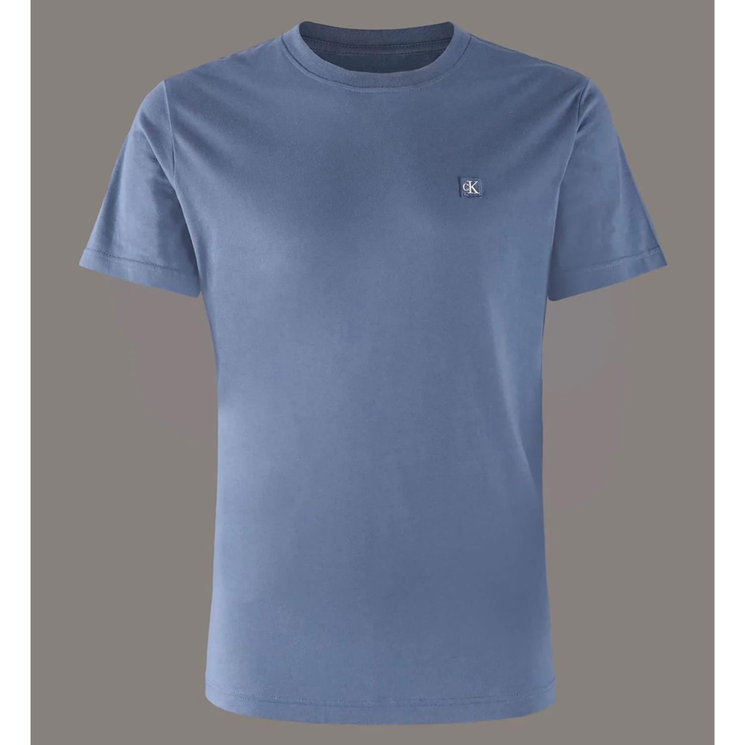 POLERA EMBRO BADGE CALVIN KLEIN AZUL - J30J325268DBX - 1