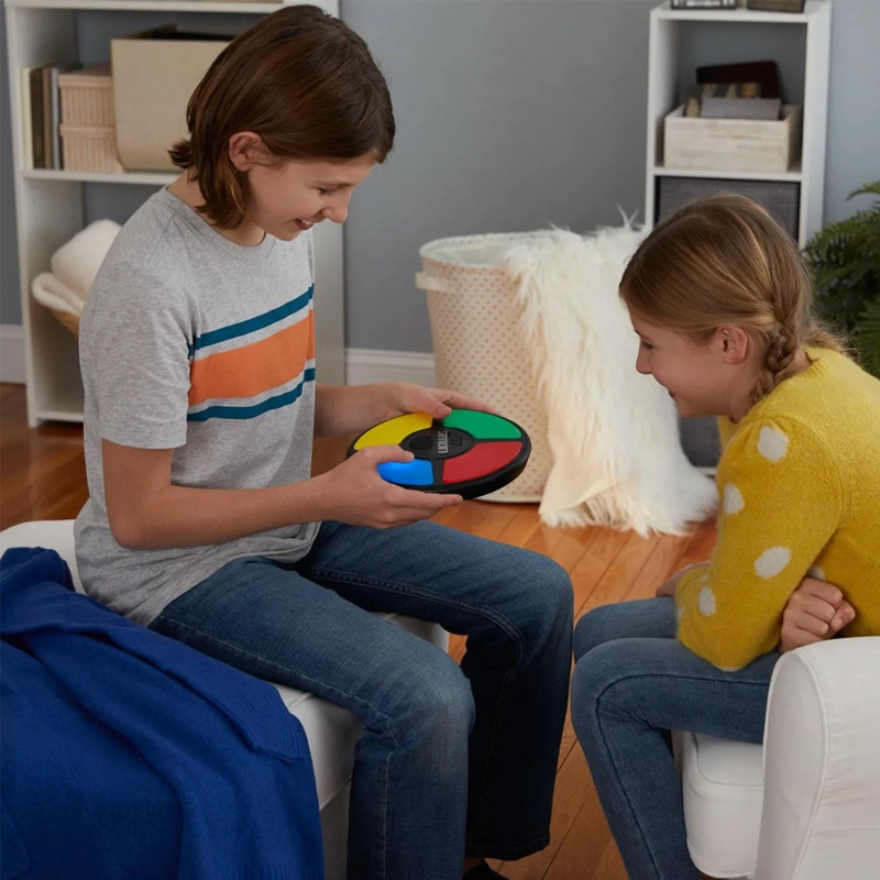 JUEGO DE MESA HASBRO GAMING SIMON - 4