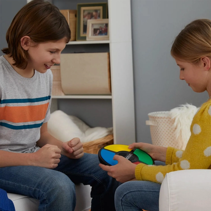 JUEGO DE MESA HASBRO GAMING SIMON - 5