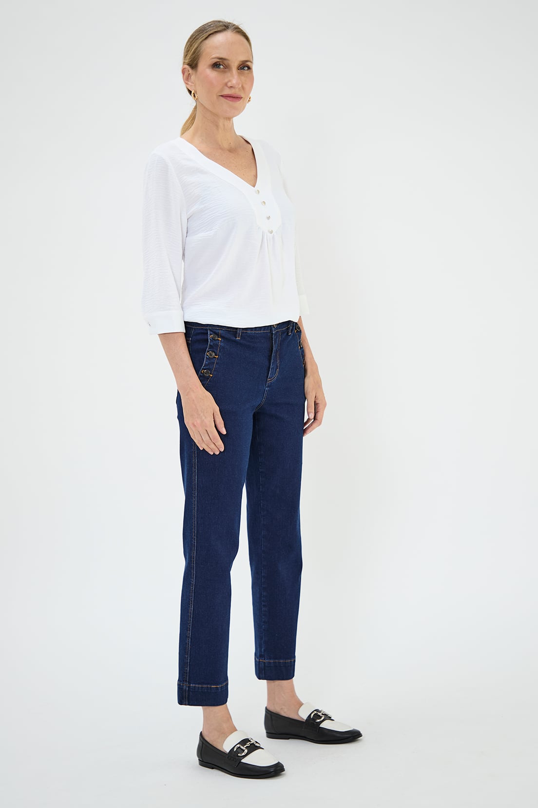 BLUSA MUJER MA GRIFFE BLANCO ESCOTE EN V CON BOTONES - 3