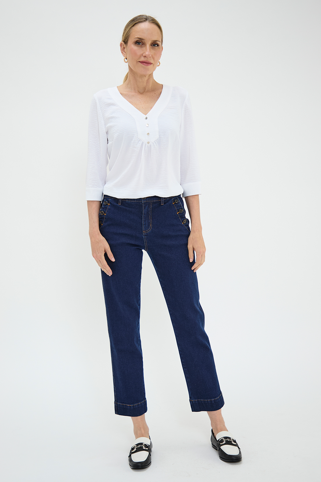 BLUSA MUJER MA GRIFFE BLANCO ESCOTE EN V CON BOTONES - 5