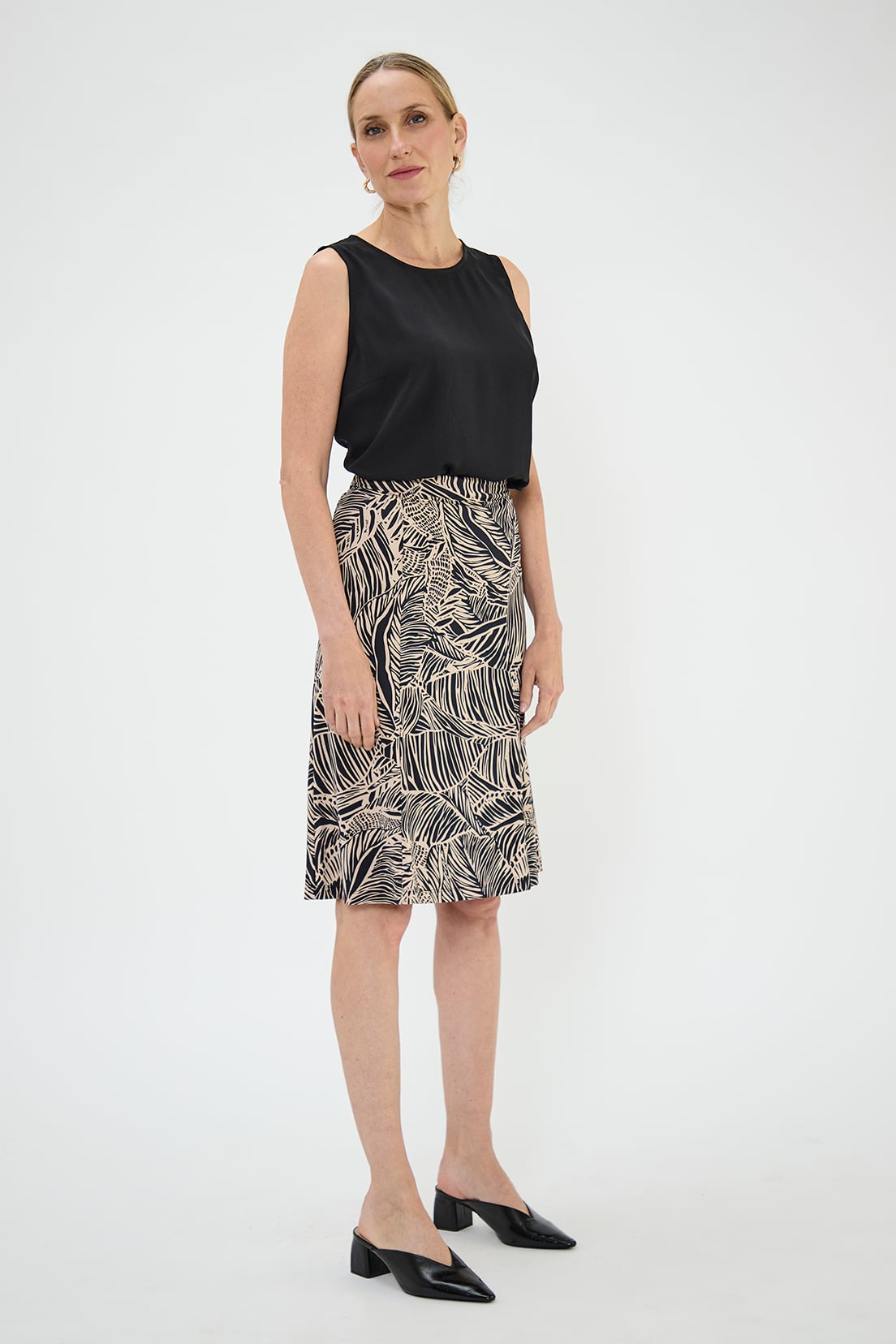 FALDA MUJER MA GRIFFE NEGRO ESTAMPADA CON EVASE - 4
