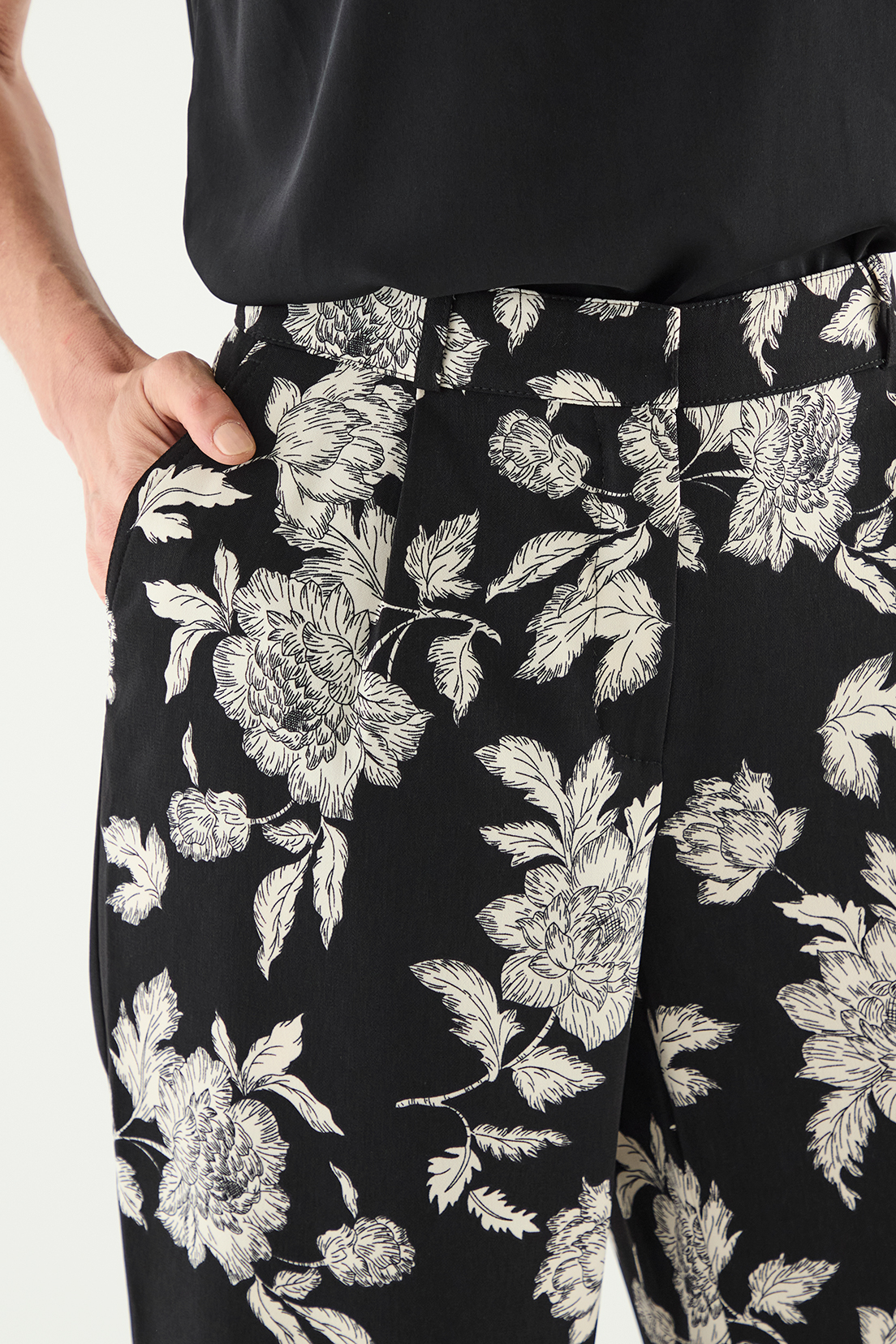 PANTALÓN MUJER MA GRIFFE NEGRO ESTAMPADO - 3