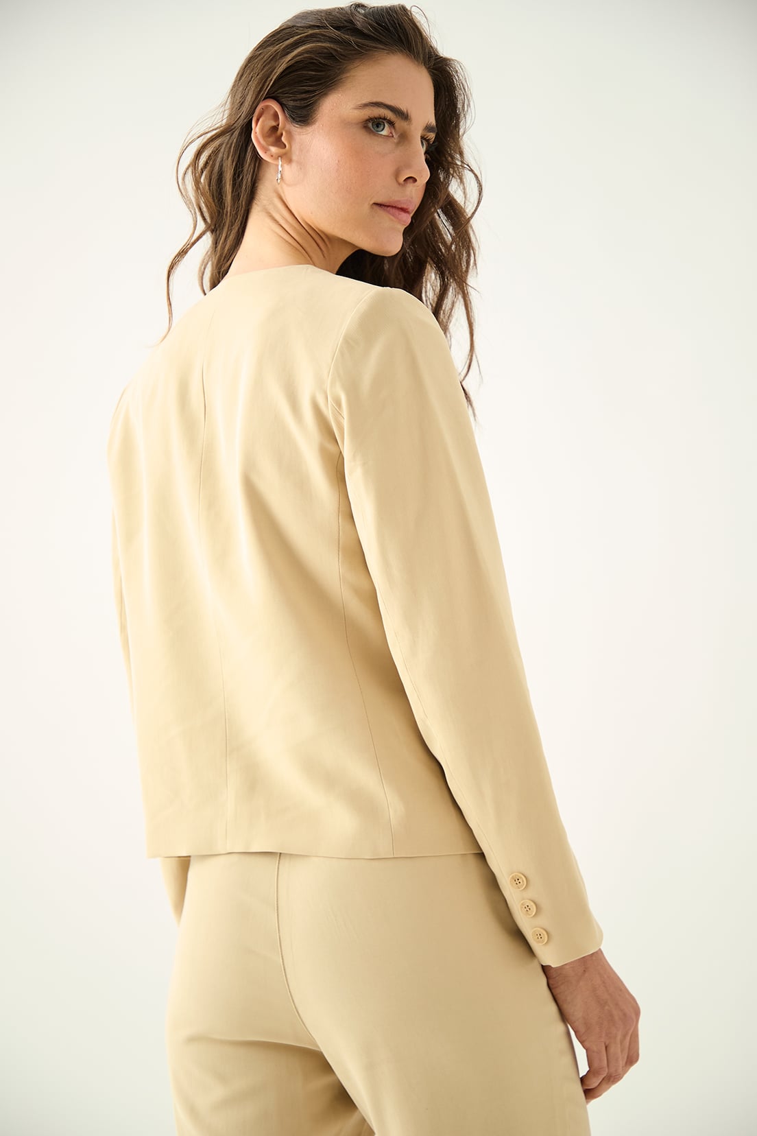 BLAZER MUJER ASH BEIGE LISO - 5