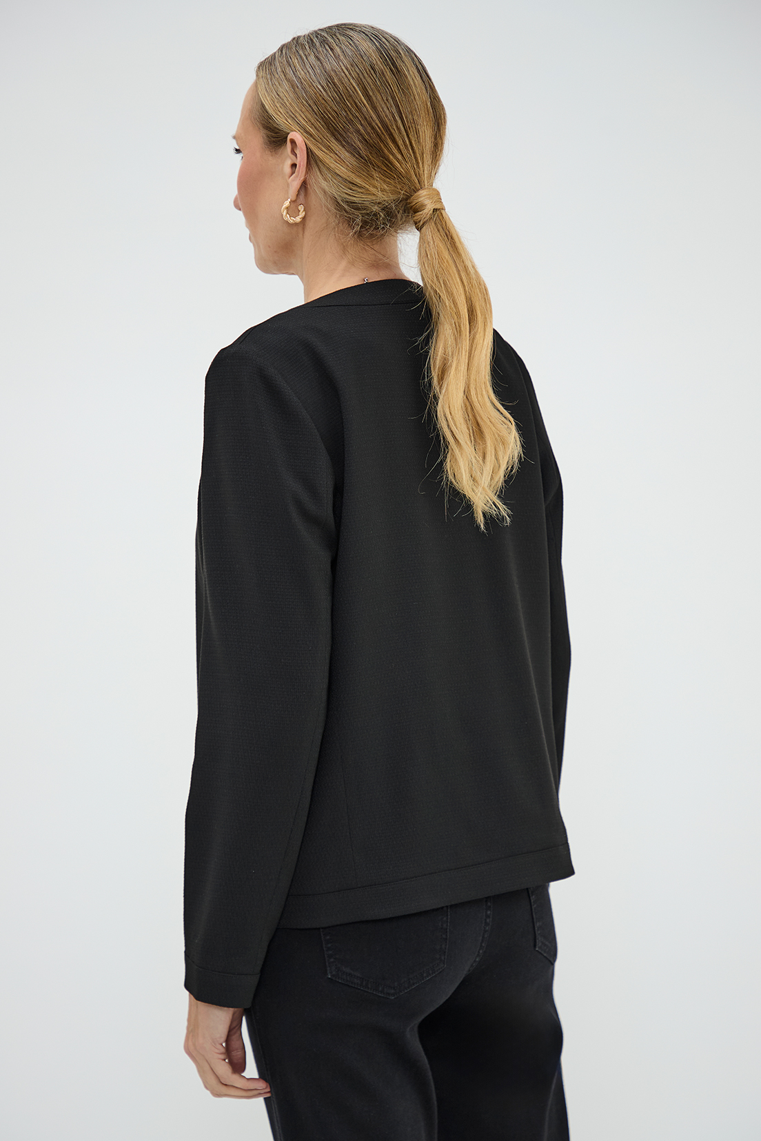 CHAQUETA MUJER GRIFFE NEGRO CORTA - 4