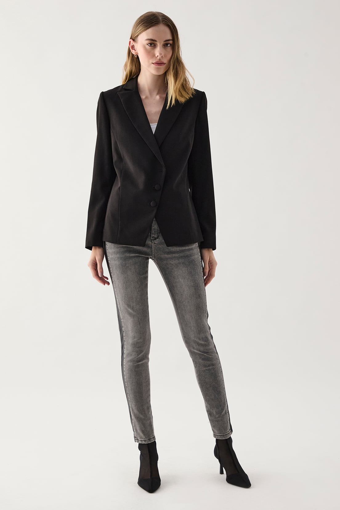 BLAZER MUJER ASH NEGRO LISO - 1