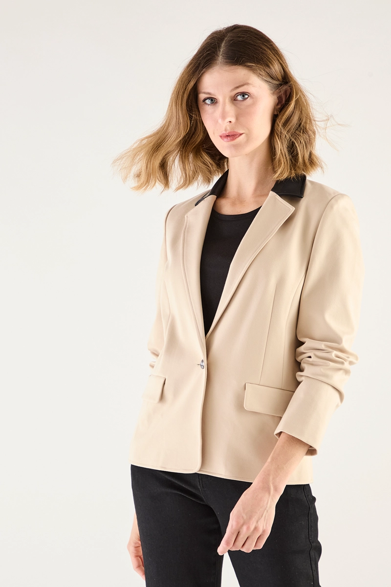 BLAZER MUJER GRIFFE BEIGE LISO - 1