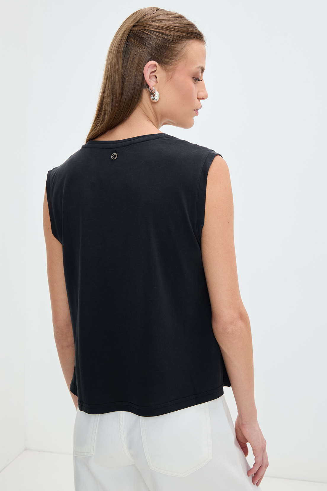 POLERA SIN MANGAS MUJER IO - 4
